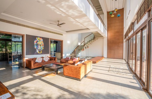Vadanemelli Hotel | Truliv Villa LAGUNA
