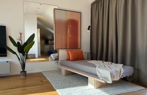 Innenstadt - Sankt Ulrich-Dom Apartment | TRULY - Direkt am Rathausplatz, Dachterrasse mit Blick auf Perlachturm, Garage, Fahrstuhl