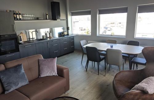 Oddeyrin Apartment | Tryggvabraut 24 One Bedroom Apartment