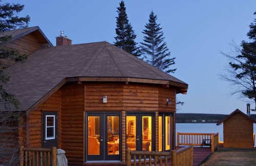 Main Brook Cabin | Tuckamore Lodge Rentals - Main Cedar Lodge - Suite 10