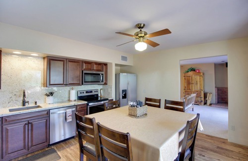 Tucson House | Tucson Home - Hiking Trail Access On-Site!
