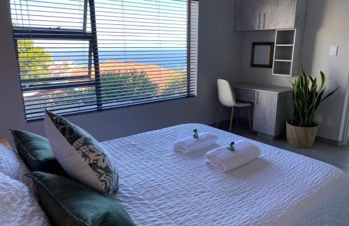 Dana Bay Apartment | Tulip On The Bay