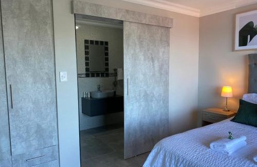 Dana Bay Apartment | Tulip On The Bay