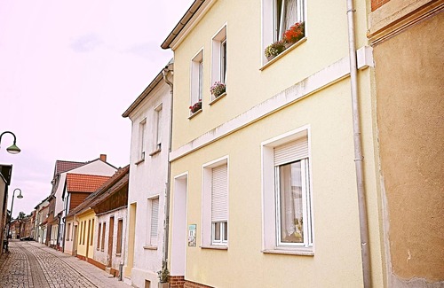 Coswig Apartment | Turmblick Gästequartier Coswig: Hier erwartet Sie individueller Service im Herzen der Altstadt.