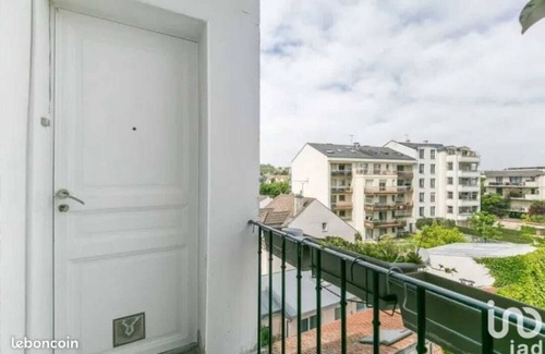 Le Perreux-sur-Marne Apartment | Turquoise Rental