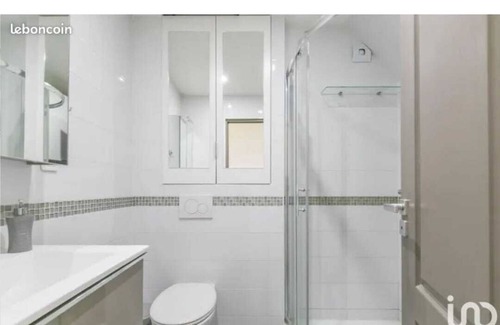 Le Perreux-sur-Marne Apartment | Turquoise Rental