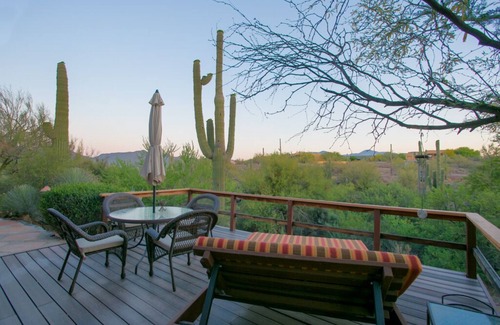 Cave Creek House | Turtle House *One-of-a-kind* 3 bedroom/3 bathroom *Rare Fine*