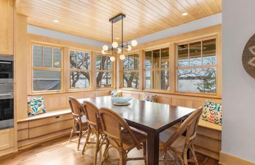 Shoreview House | Turtle Lake Cottage