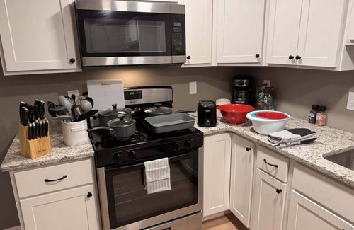 Seabrook Apartment | Turtles Cove - Walk to Hampton & Seabrook Beach!
