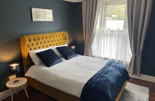 Cahirciveen House | TW O Connell old world Irish pub