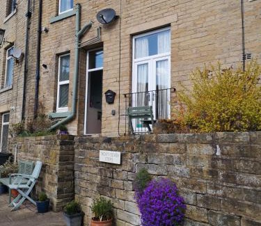 Wadsworth House | Twenty Seven Steps