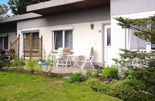 Muritz House | Twin Bungalow at Black Lake, Schwarz