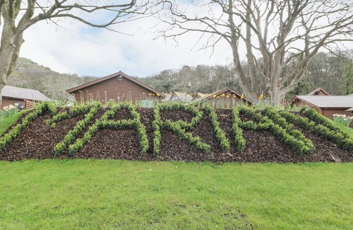 Meliden Cottage | TWIN HOTEL ROOM, romantic, character holiday cottage in Dyserth