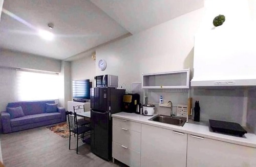 CSJDM Apartment | Two Bedroom Condo with pool netflix & wifi