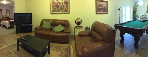 Fort Washington Apartment | Two bedroom apartment in single family home