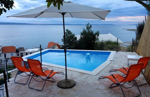 Jesenice Apartment | Two bedroom apartment with terrace and sea view Krilo Jesenice, Omiš (A-13898-b)