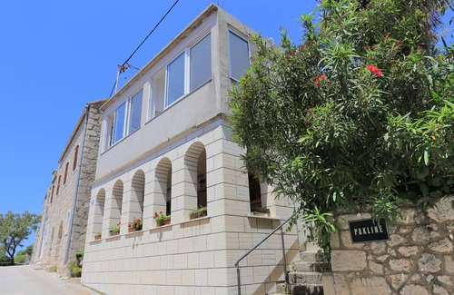 Brist Apartment | Two bedroom apartment near beach Brist, Makarska (A-18859-a)