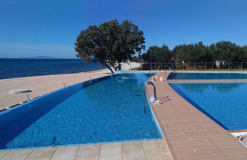 Zrce Apartment | Two bedroom apartment with terrace Novalja, Pag (A-13090-b)