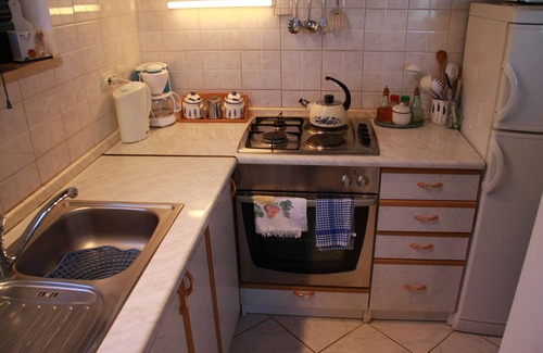 Mirce Apartment | Two bedroom apartment with terrace and sea view Mirca, Brač (A-2902-b)