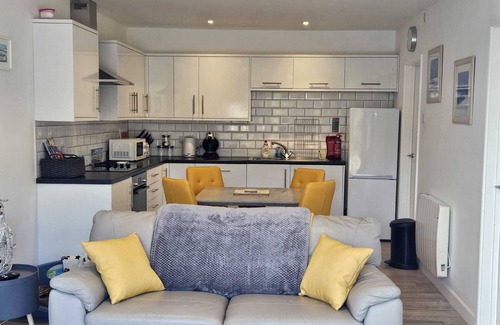 Millendreath Apartment | Two-Bedroom Apartment with Balcony