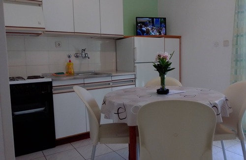 Ivan Dolac Apartment | Two bedroom apartment with terrace and sea view Ivan Dolac, Hvar (A-4584-a)