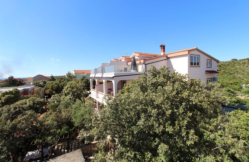 Mandre Apartment | Two bedroom apartment with terrace and sea view Mandre, Pag (A-6309-b)