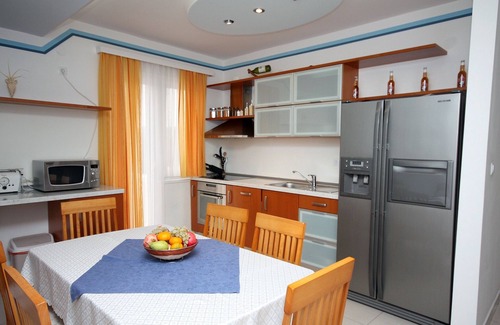 Slano Apartment | Two bedroom apartment with terrace and sea view Slano, Dubrovnik (A-3183-a)