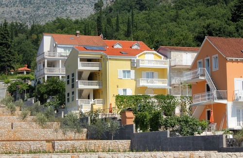 Slano Apartment | Two bedroom apartment with terrace and sea view Slano, Dubrovnik (A-3183-a)
