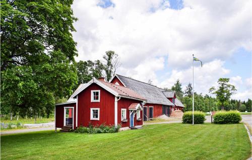 Rorvik House | Two-Bedroom Holiday Home In Rorvik