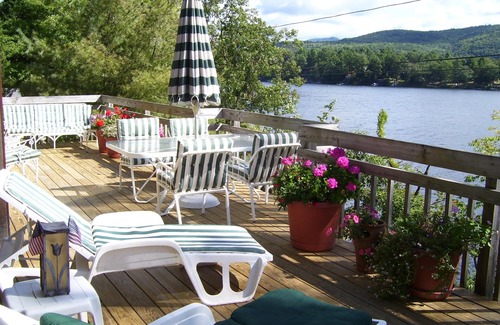 Poultney House | Two bedroom home on Northwest shore of Beautiful Lake St. Catherine with kayaks