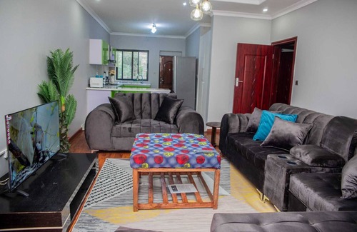 Lusaka House | Two Bedroom House Roma Park, Lusaka
