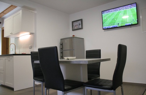Tolmin Apartment | Two Bedroom RiverView Apartment with Balcony