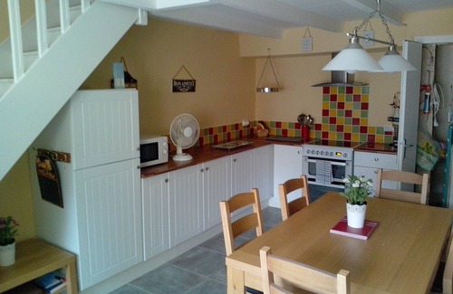 Rostrenen House | Two Bedroom Townhouse, Sleeps 4 People, A 5 Minute Walk From Amenties