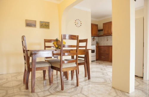 Negril Villa | Two bedroom villa in Sheffield - near Negril