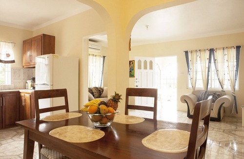Negril Villa | Two bedroom villa in Sheffield - near Negril