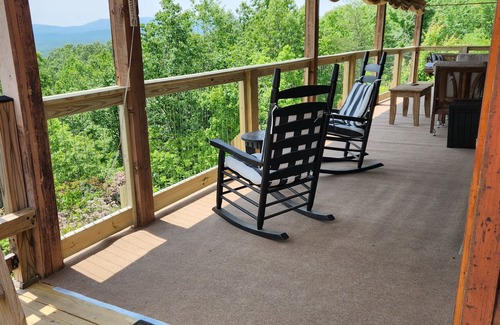 Blue Ridge Cabin | Two King Suites! Endless View! Close to Town. All paved roads. Pet Friendly.