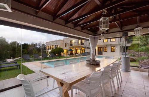 Constantia Villa | Two Luxury Villas - 10-Bed - Lyonesse & Lyons Den