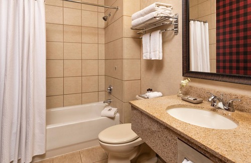 Rothschild Hotel | Two Queen Studio With Access to Pool, Hot Tub, and Gym