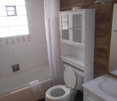 Thermopolis Hotel | Two Rivers Inn