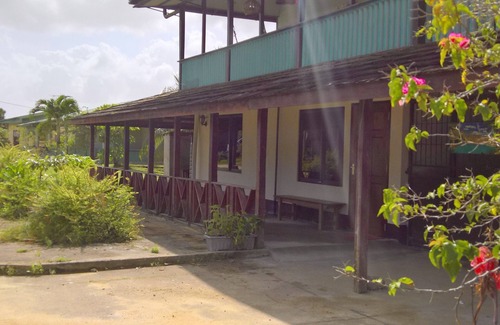 Suriname Apartment | Two room Apartment in secure residential complex, € 35 per night max. 4 people