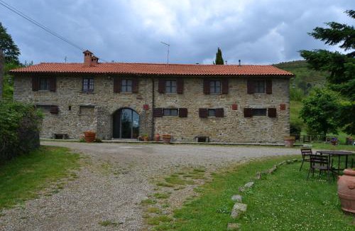 Castelfranco di Sopra Apartment | Two-room charming apartment in Tuscan rustic style