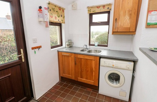 Haverfordwest Cottage | Ty Canol