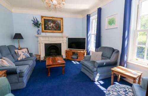 Margam House | Ty Caredig