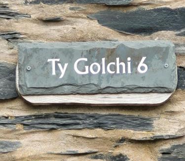 Corris Apartment | Ty Golchi - Cosy traditional cottage in Corris