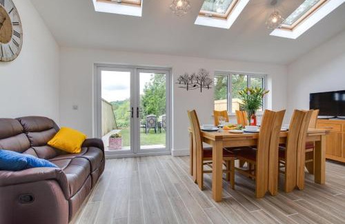 Llanfynydd House | Tyisaf
