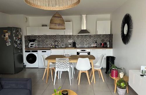 Les Camoins Apartment | Type 3 air-conditioned apartment in the heart of Les Camoins, Marseille
