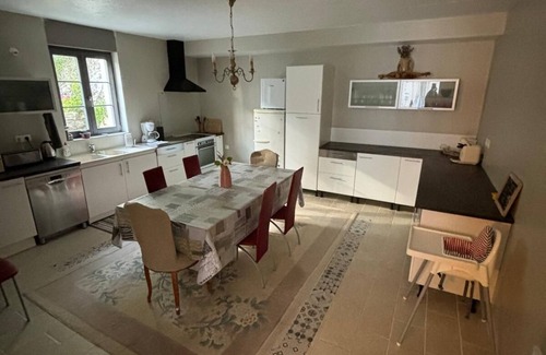 La Membrolle-sur-Choisille House | Typical barn from the 17th century, 120 square meters of living space