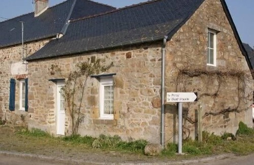 Mont-Dol House | Typical Breton house in the Bay of Mont Saint Michel (Saint Malo)