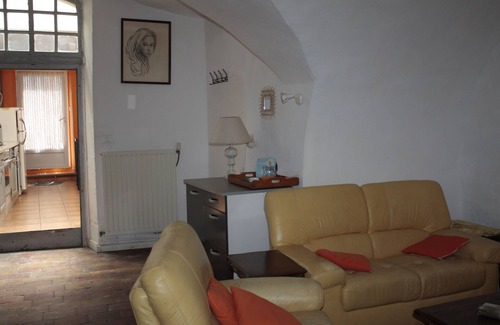 La Bruguiere House | Typical restored stone village house with cool, tranquil vaulted ceilings.