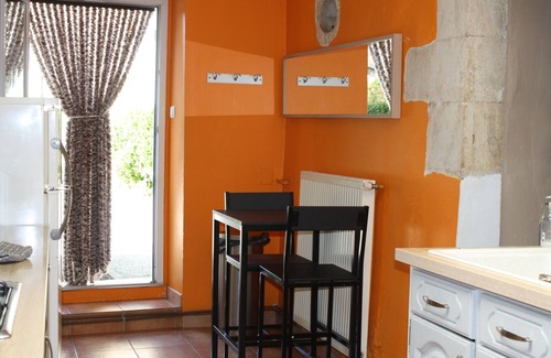 La Bruguiere House | Typical restored stone village house with cool, tranquil vaulted ceilings.